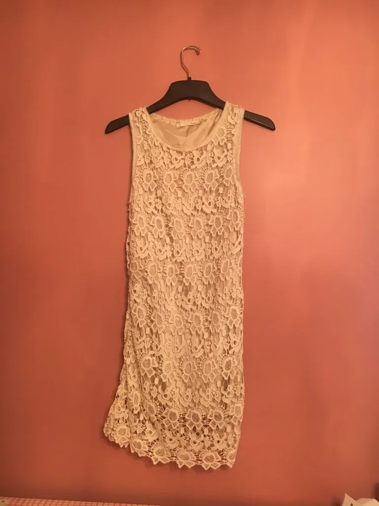 Off-white lace dress photo 1