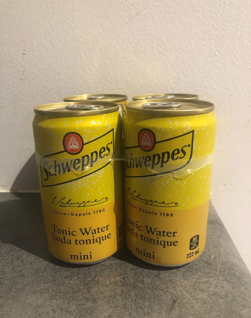 Schweppes Tonic water photo 1