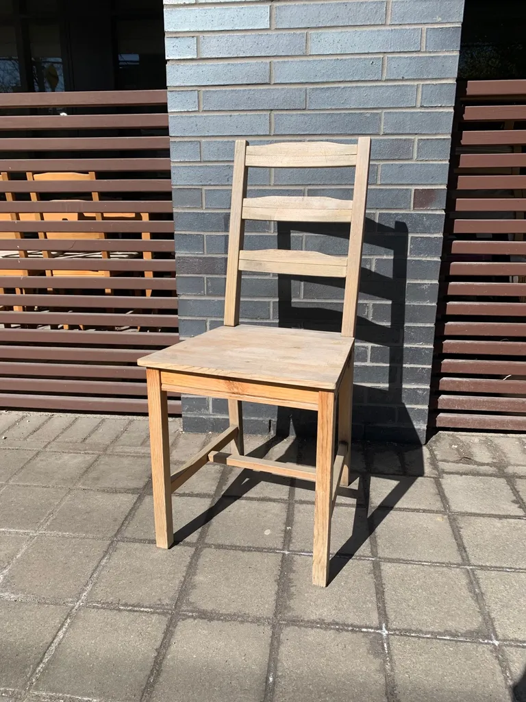 Classic Wooden Chair photo 1