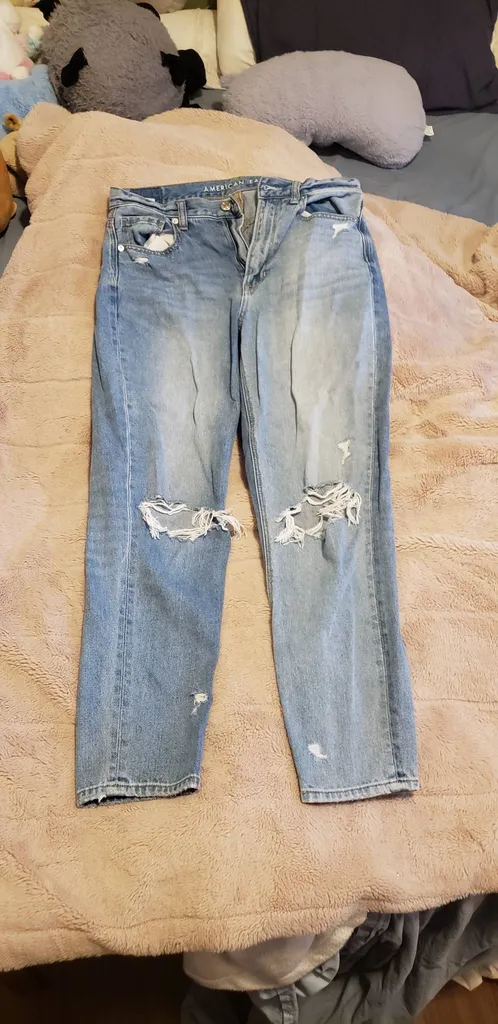 Distressed Size 6 Mom Jeans photo 1