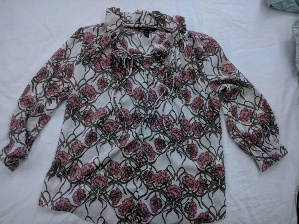 Banana Republic Blouse, Size Xxs photo 1