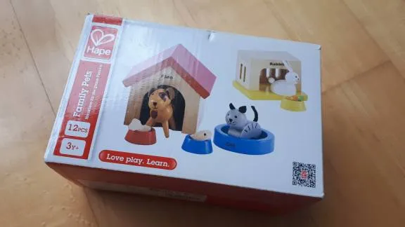 Wooden Set Of "Family pets" photo 1