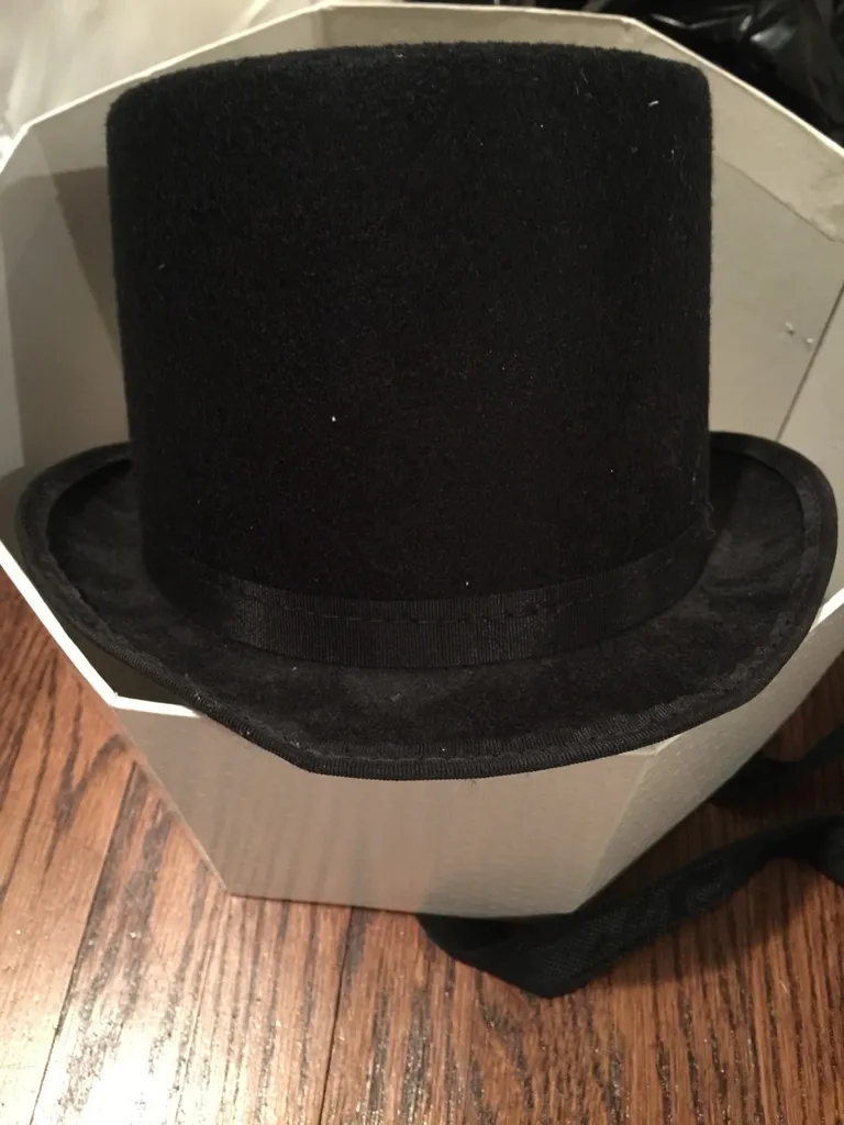 Top Hat photo 1