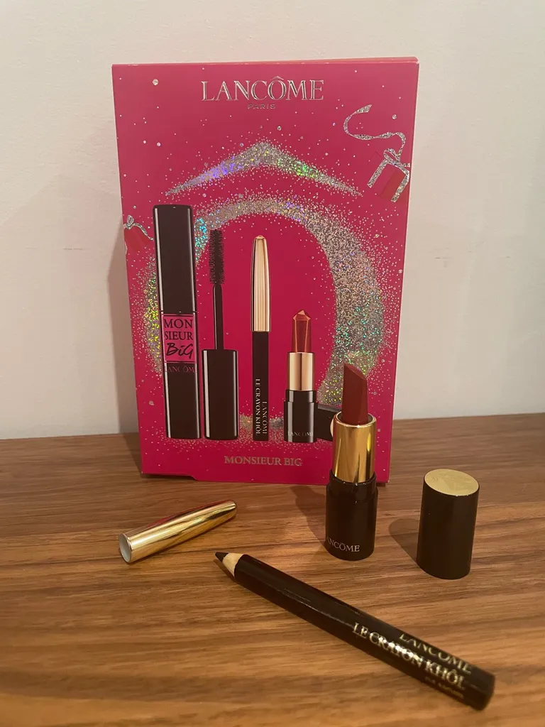 Lancôme Lipstick & Eyeliner photo 1