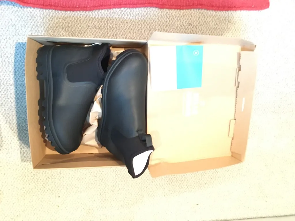 Islington Treklite Native Shoes photo 1