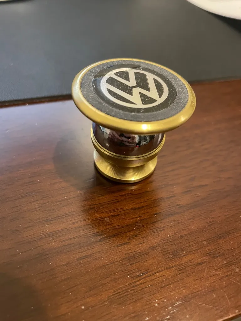 Car Phone Mount Magnetic photo 1