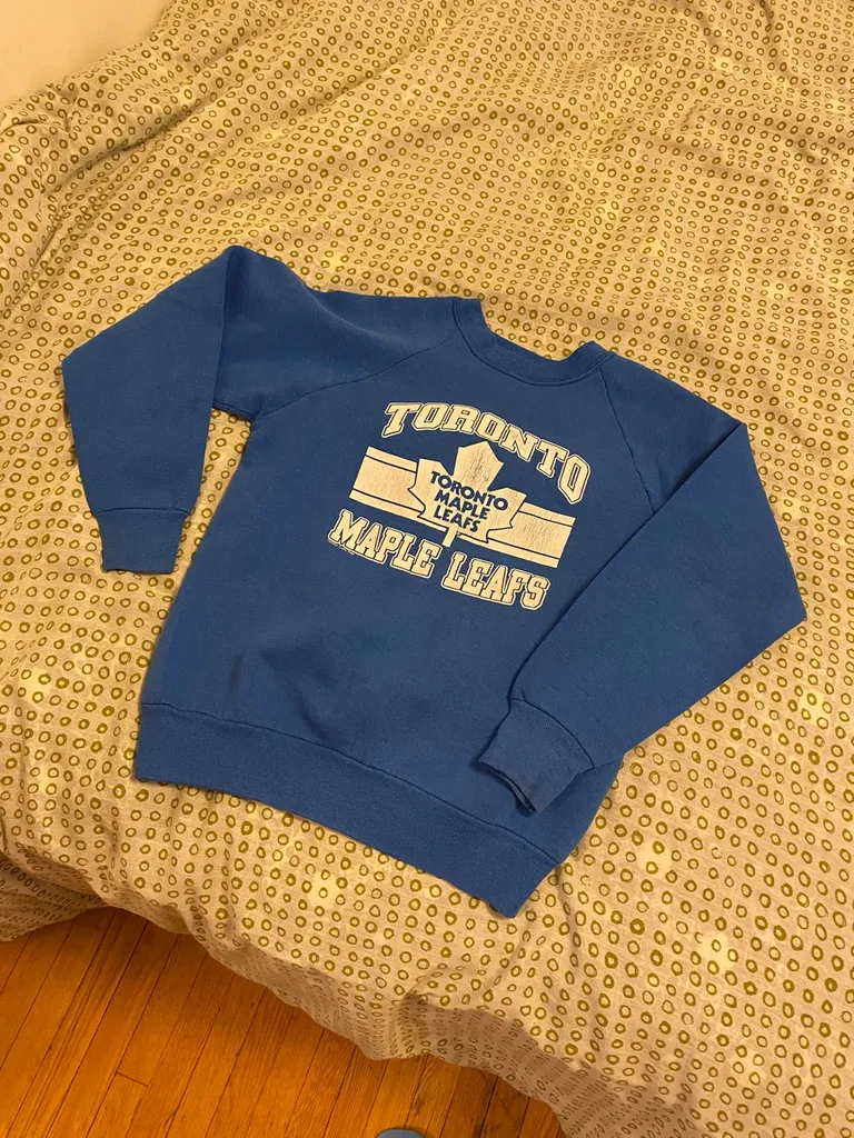 Kids Toronto Maple Leafs Sweater photo 1