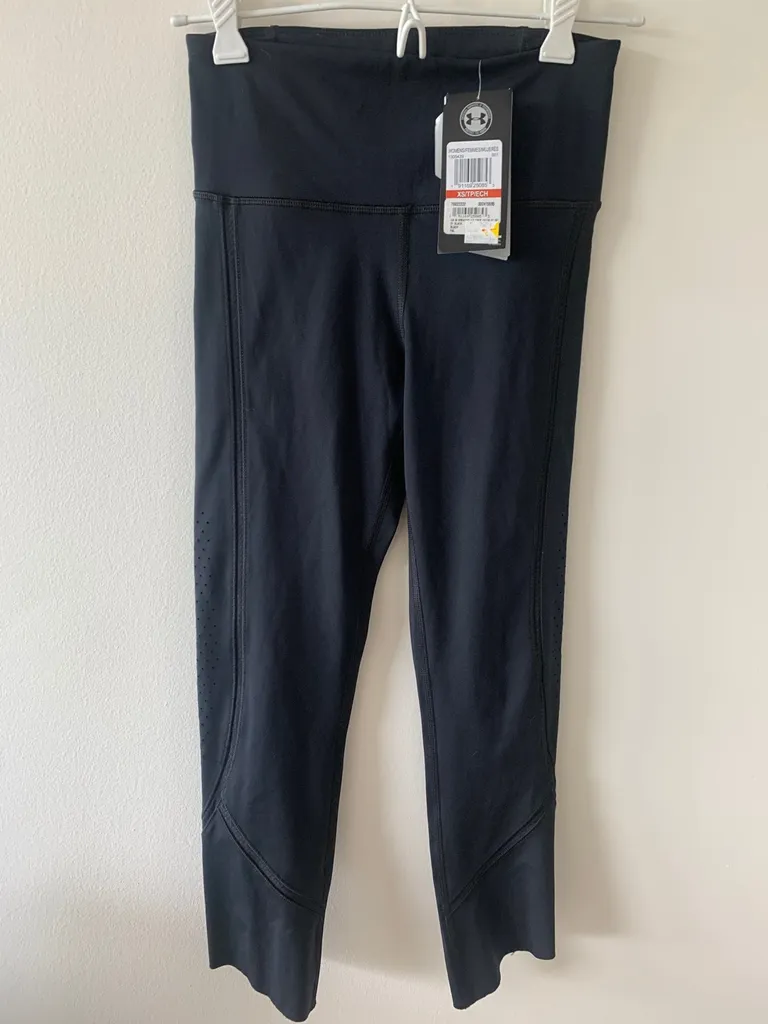 Brand New With Tags Under Armour Leggings XS Crop photo 1