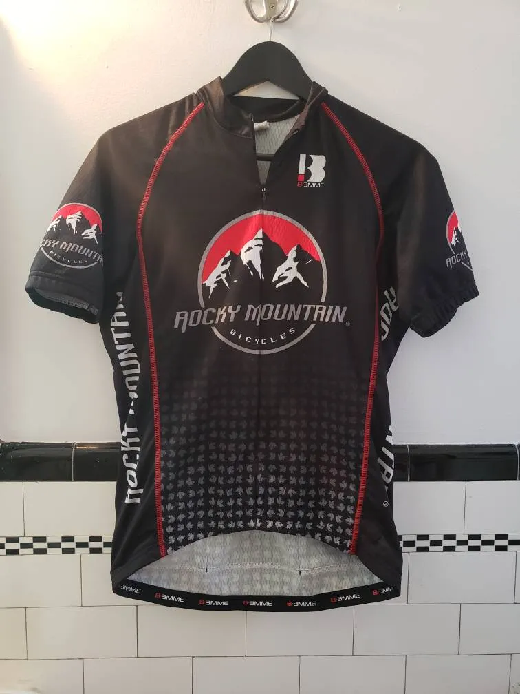 Cycling shirt photo 1