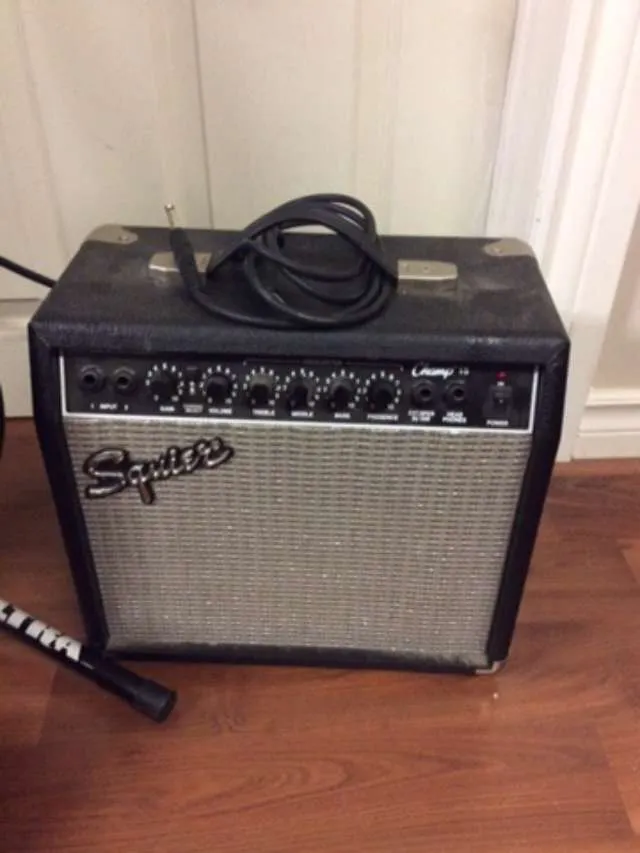 Squier Champ 15 photo 1