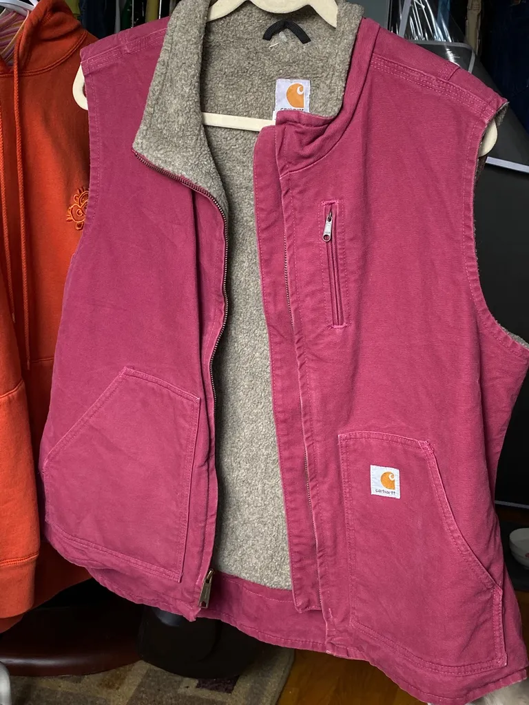 Red Carhartt Vest photo 1