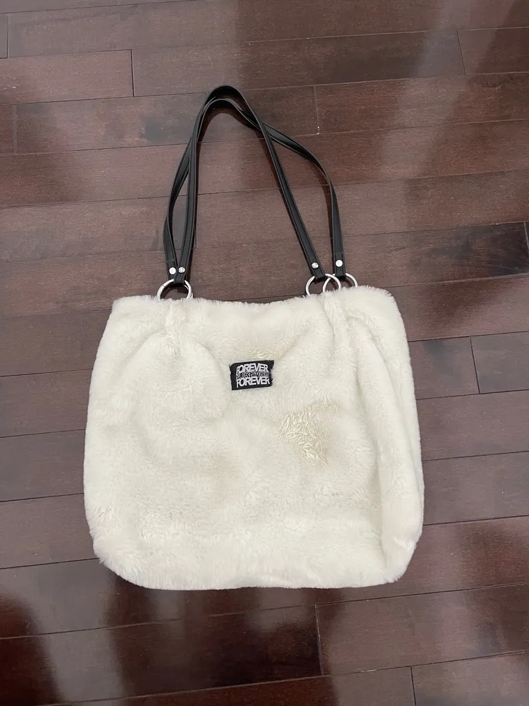Faux fur bag photo 1