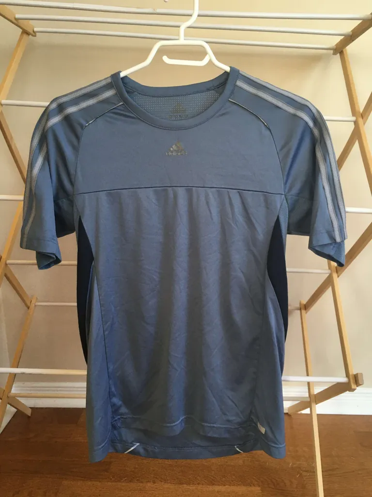 Adidas Men's Athletic top (small/medium) gray photo 1