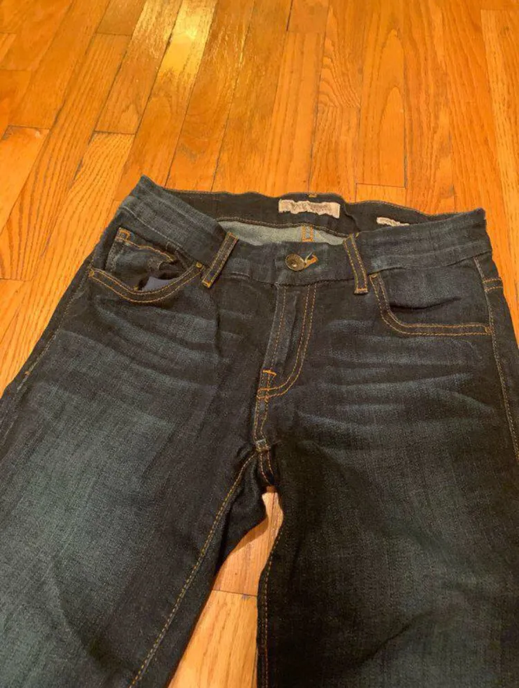 GUESS Size 25 Skinny Jeans - Dark/Indigo photo 1