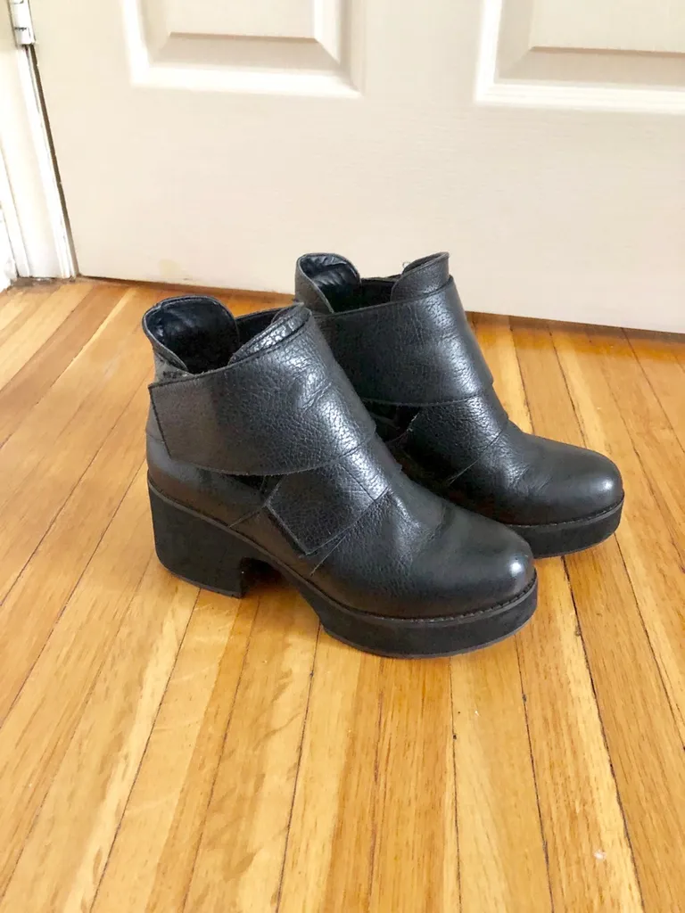 Shellys Leather Platform Ankle Boots - Size 36 photo 1