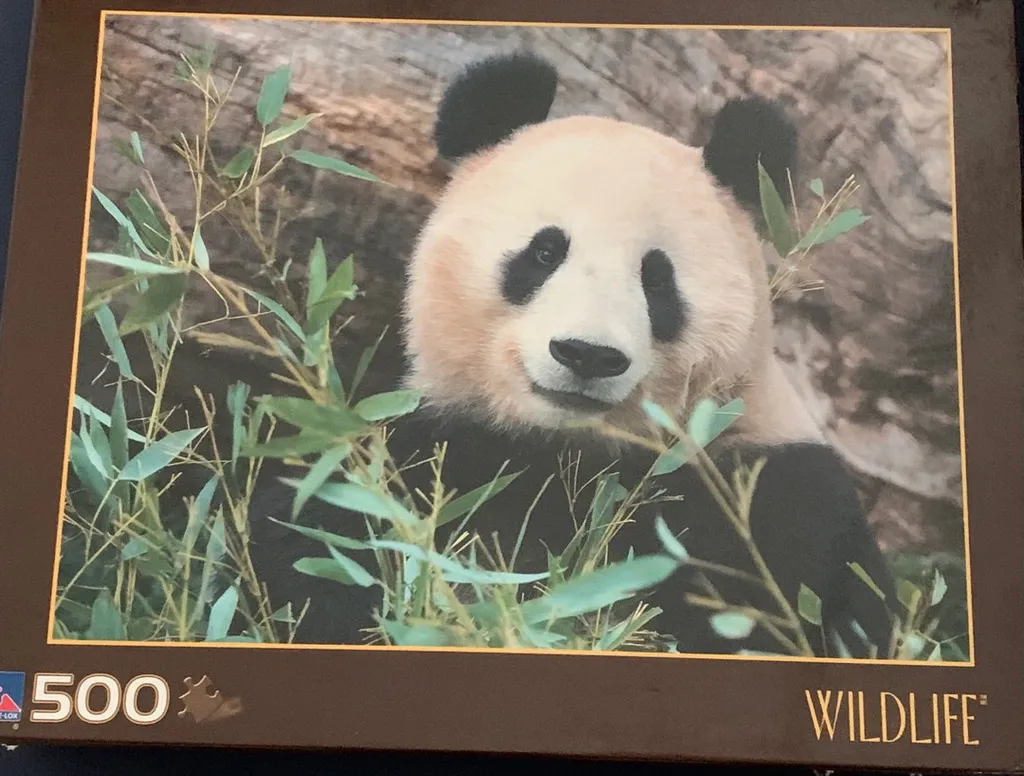 500-Piece Panda Puzzle photo 1