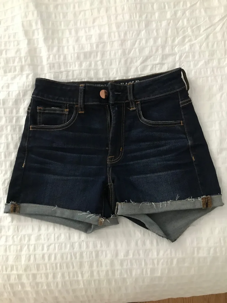 American Eagle jean shorts photo 1