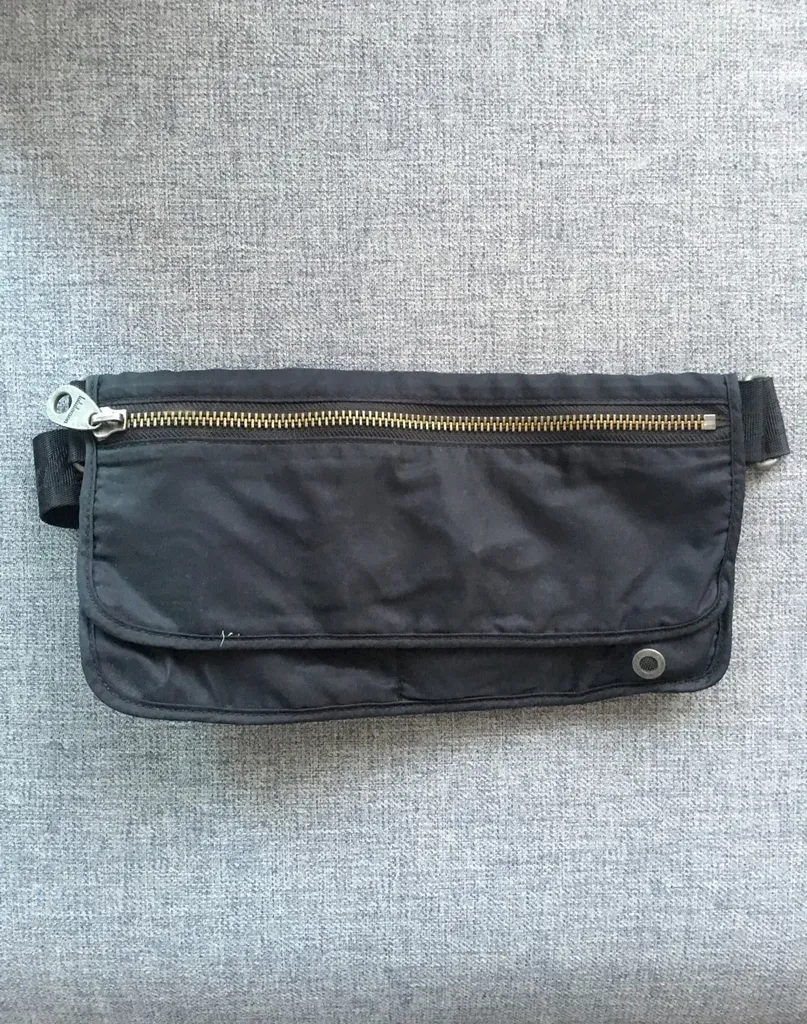 Lululemon Black “Fanny Pack” photo 1