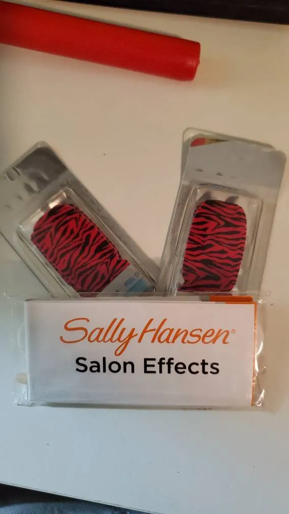 Stick On Nail Sticket photo 1