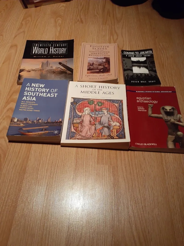 A Bunch Of Books photo 1