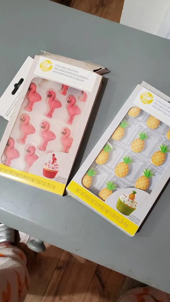 MUST GO Icing Decorations Pineapples And Flamingos! photo 1