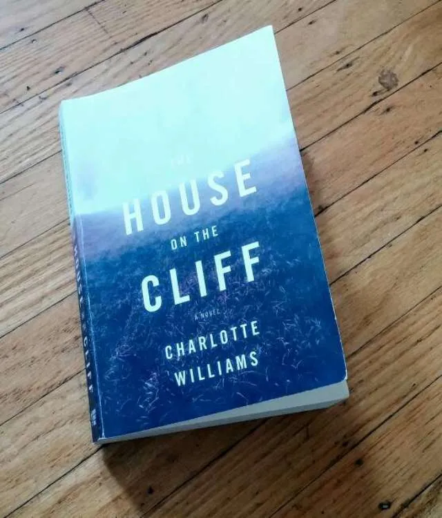 The House On The Cliff photo 1