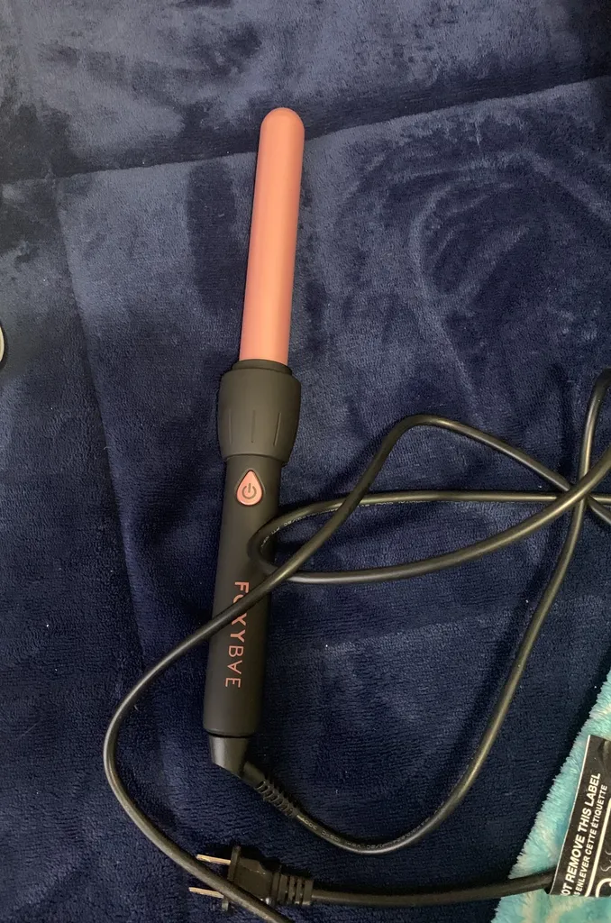 Foxybae Curling Iron photo 1
