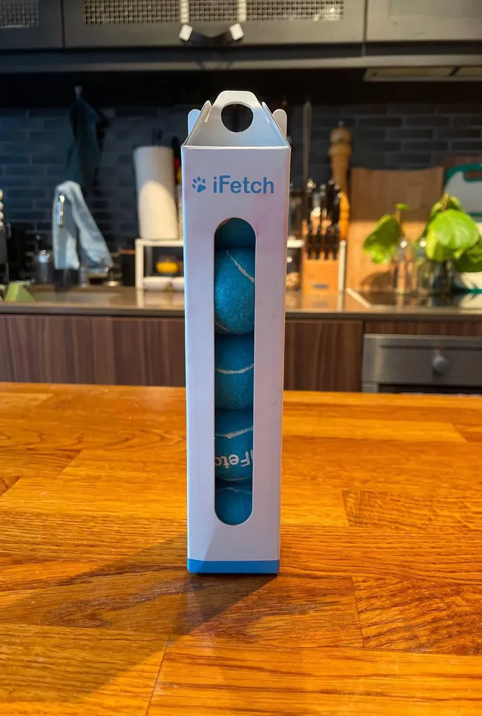 BNIB iFetch Mini Tennis Balls, Small photo 1