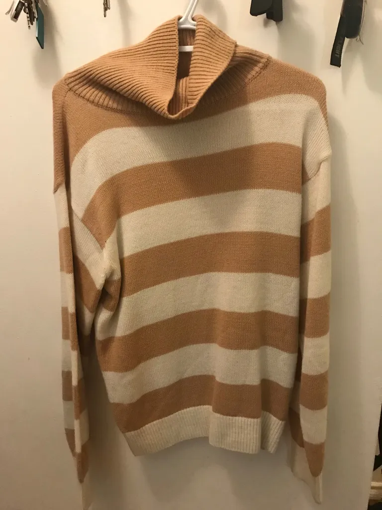 Men’s Striped sweater photo 1