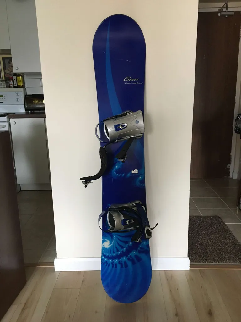 Ladies Snowboard & Bindings photo 1