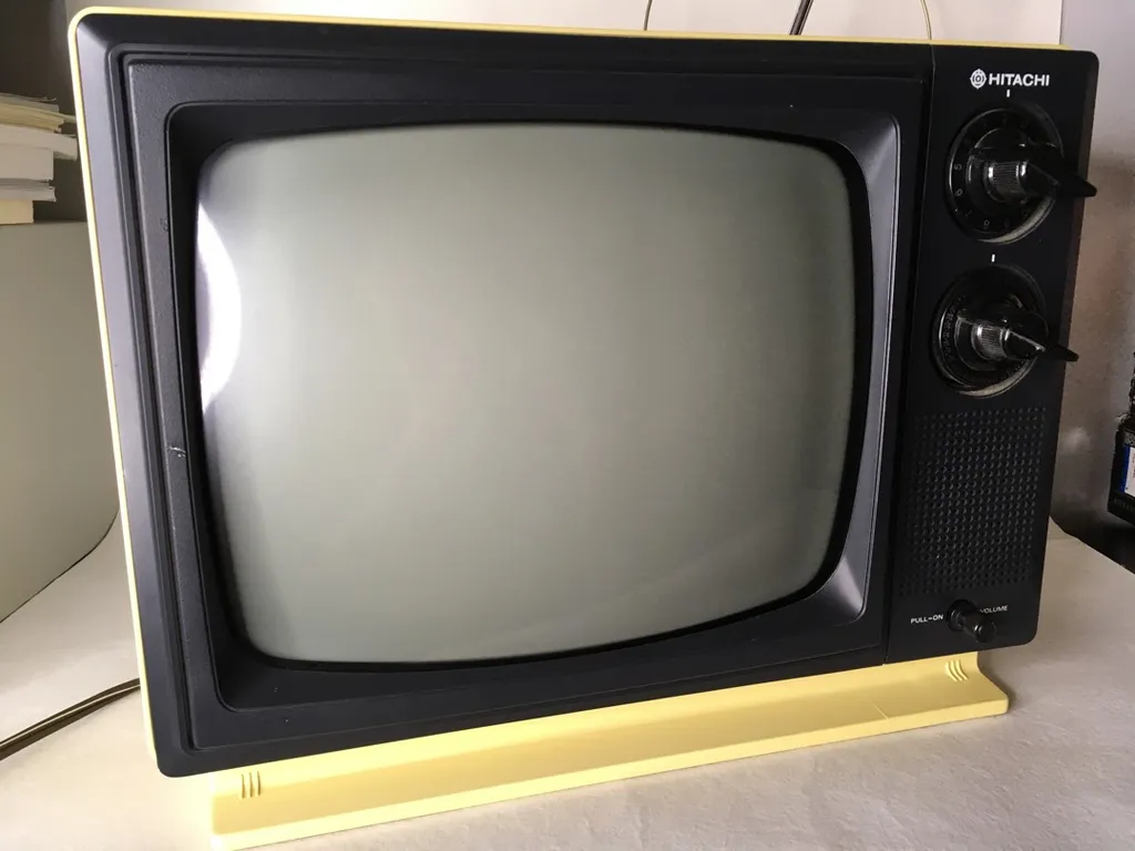 Retro Vintage Transistor Tube TV photo 1