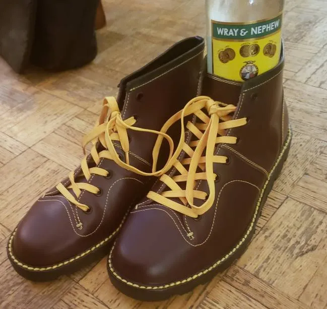 Coach Genuine Leather Laced Up Hightops Size 13 Mint photo 1