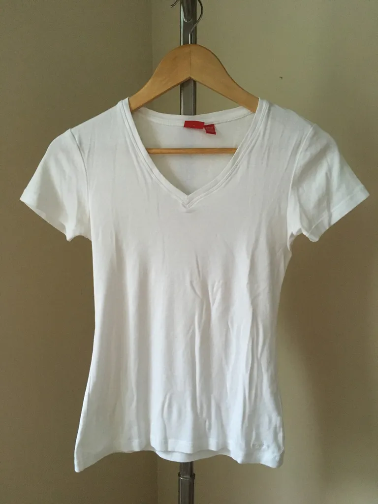 Esprit Plain White Fitted XS Tee photo 1
