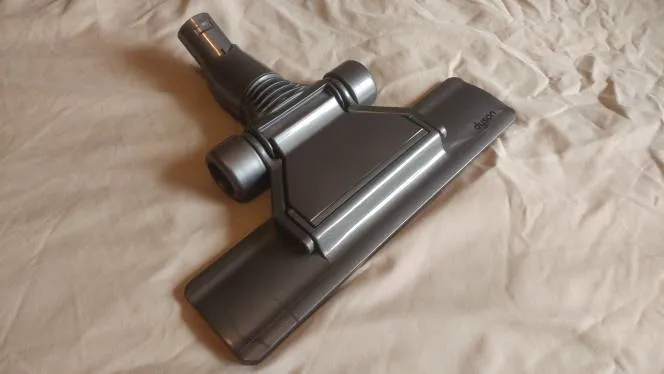 Dyson Flat Out Floor Tool photo 1