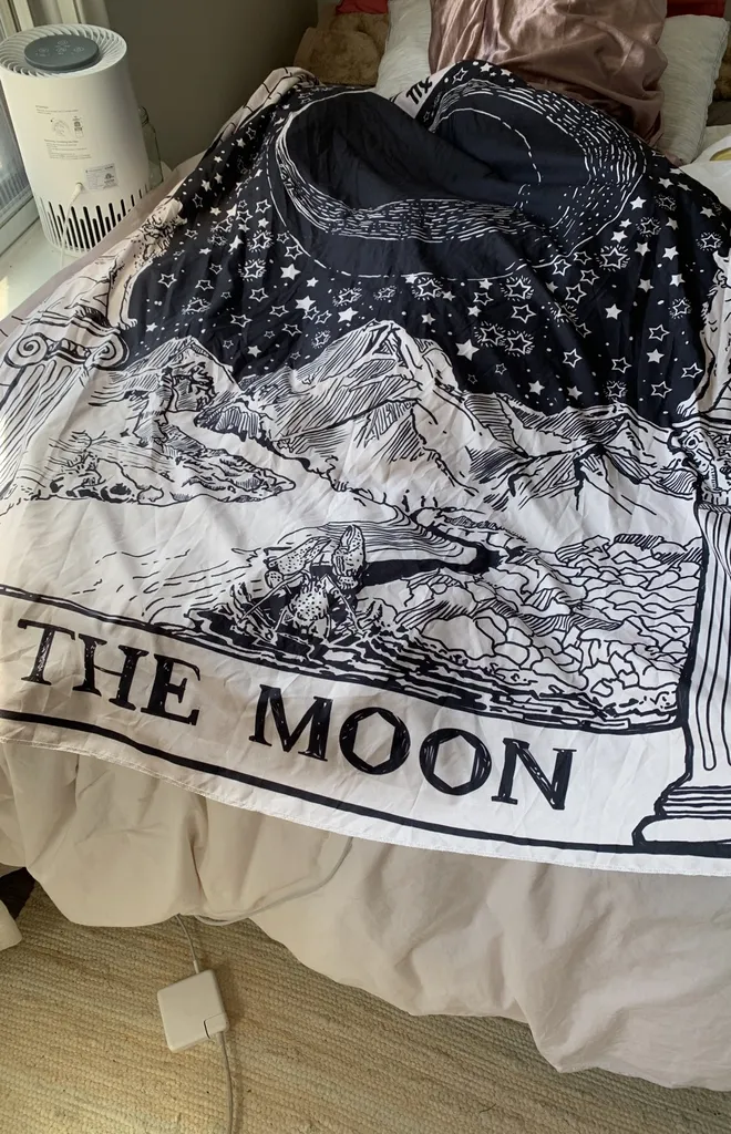 Tapestry The Moon photo 1