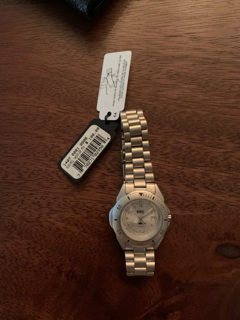 Brand New Lady’s Roots Watch photo 1