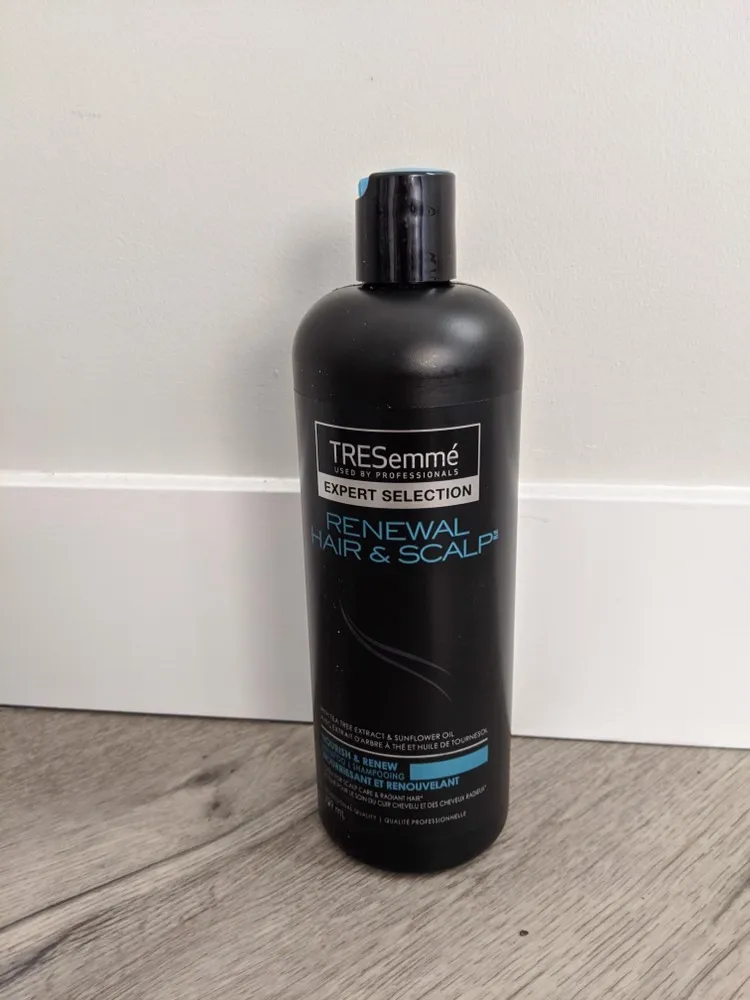 Tresemme Shampoo photo 1