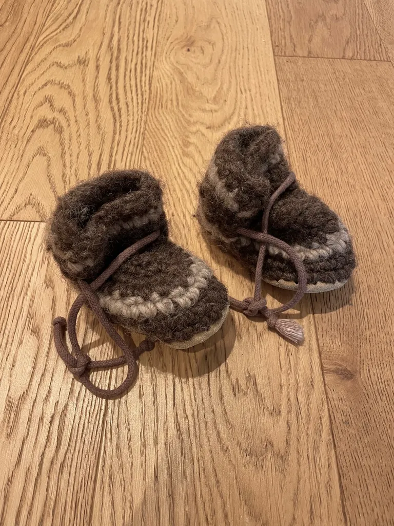 Baby Wool Booties photo 1