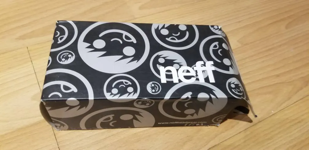 NEFF Polarized Sunglasses photo 1