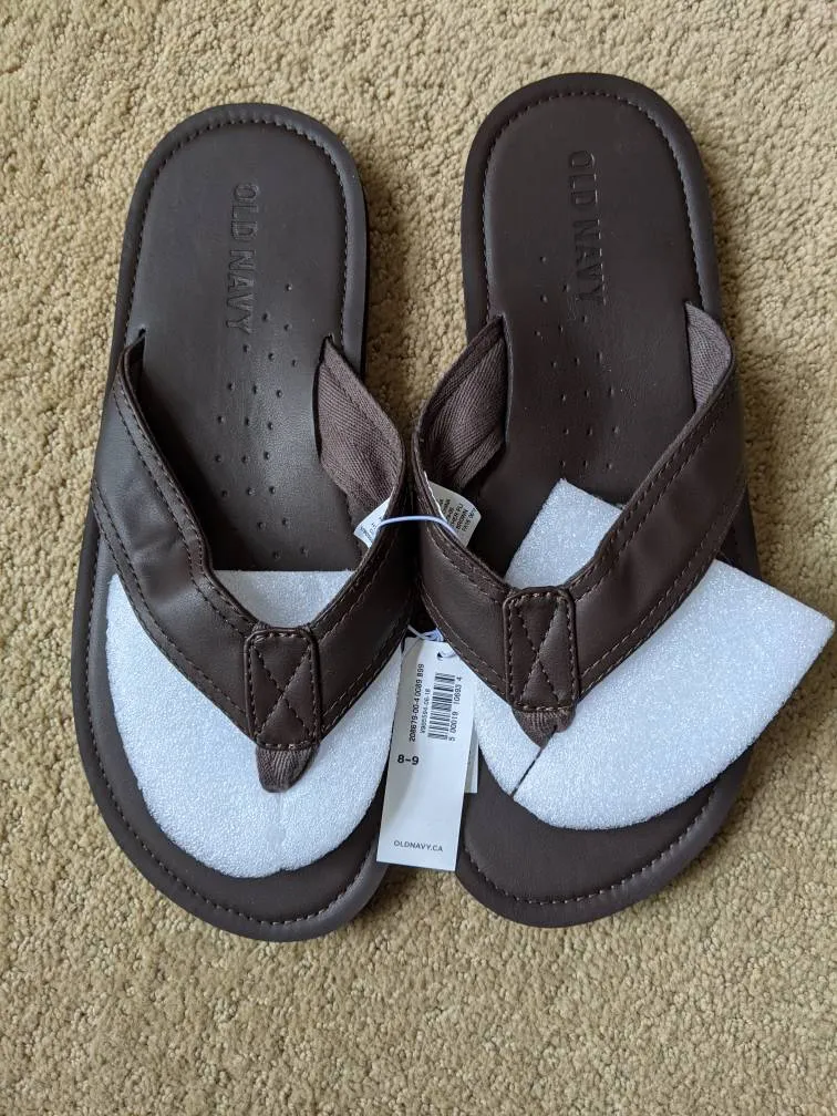 Men's Old Navy Flip Flops photo 1