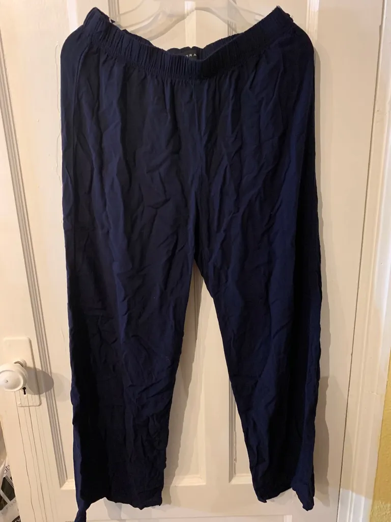 Size Medium And Large Pants photo 1