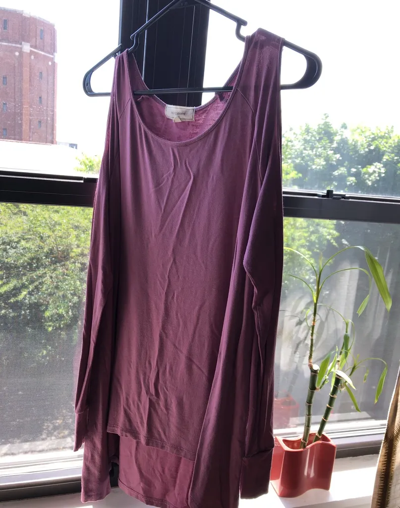 Cold Shoulder Long sleeve photo 1