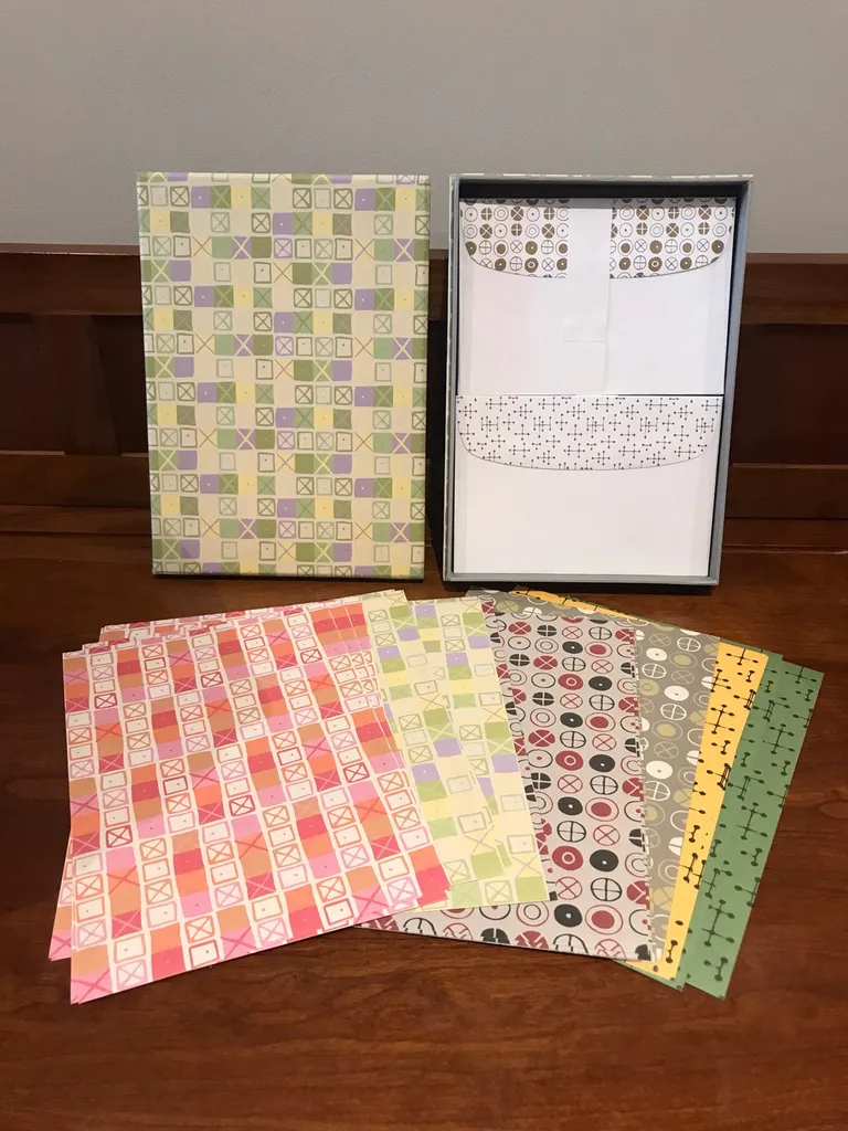 Colourful Stationery Set photo 1