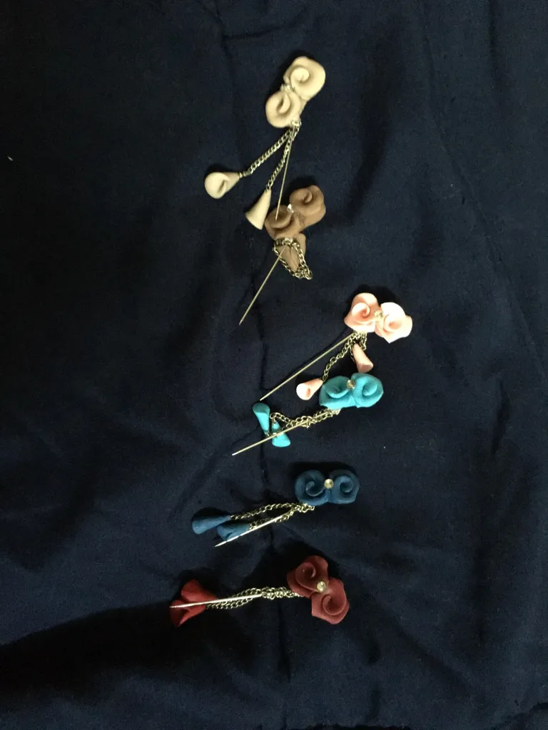 Flower Pins photo 1