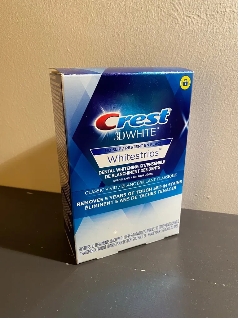 Crest 3D Whitestrips photo 1