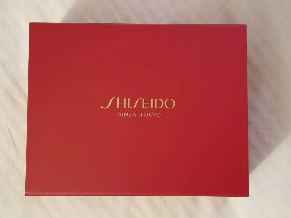 Shiseido Gift Box photo 1