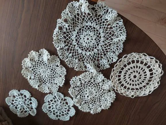 Hand-sewn lace coasters photo 1