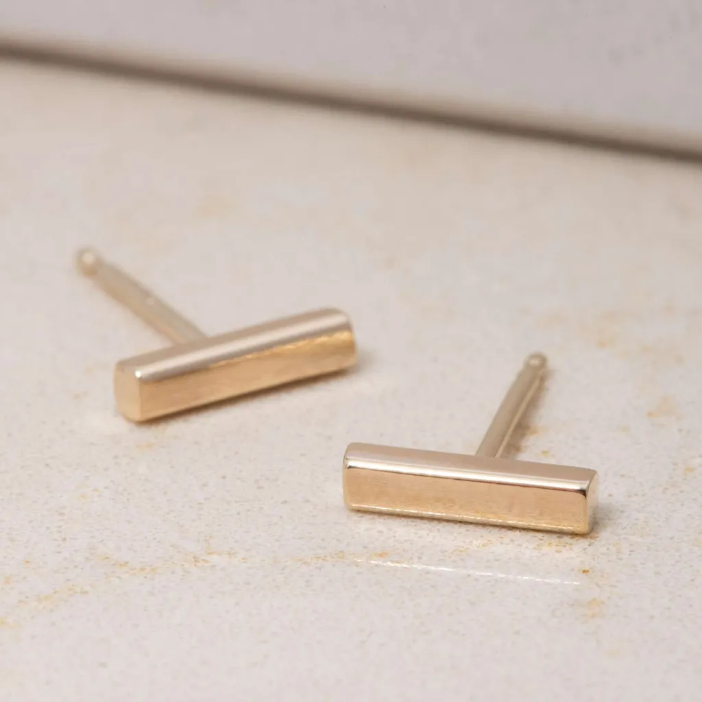 Rectangular Studs In Yellow Gold photo 1