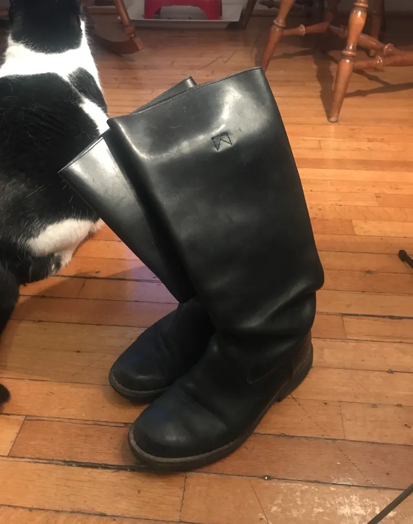 Roots boots Black Leather Size 7 photo 1