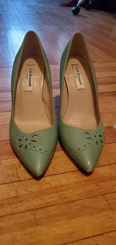 Women's Heels photo 1